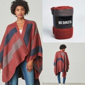 NWT BB Dakota Poncho